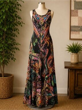 Fuzzi xs Sleeveless Black Multi-Color Paisley Maxi Dress